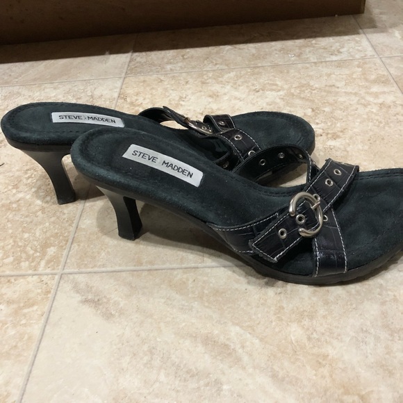 Black Steve Madden Slip on Heels - Picture 2 of 5